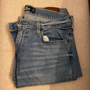 skinny hollister epic flex. 32x34